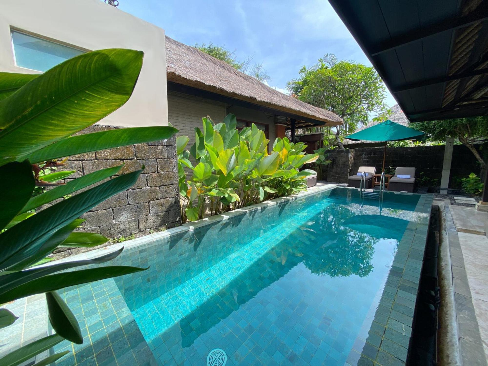 Legian Beach Hotel Dış mekan fotoğraf